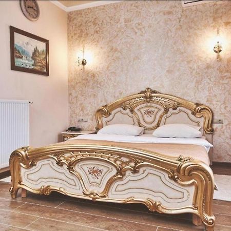 Готель Ангел на Великій Кільцевій Sofiivska Borshchahivka Экстерьер фото